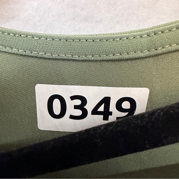 Zenana Outfitters Front Knot Sleeveless Top Blouse Womans Size 3X Green - Picture 8 of 8